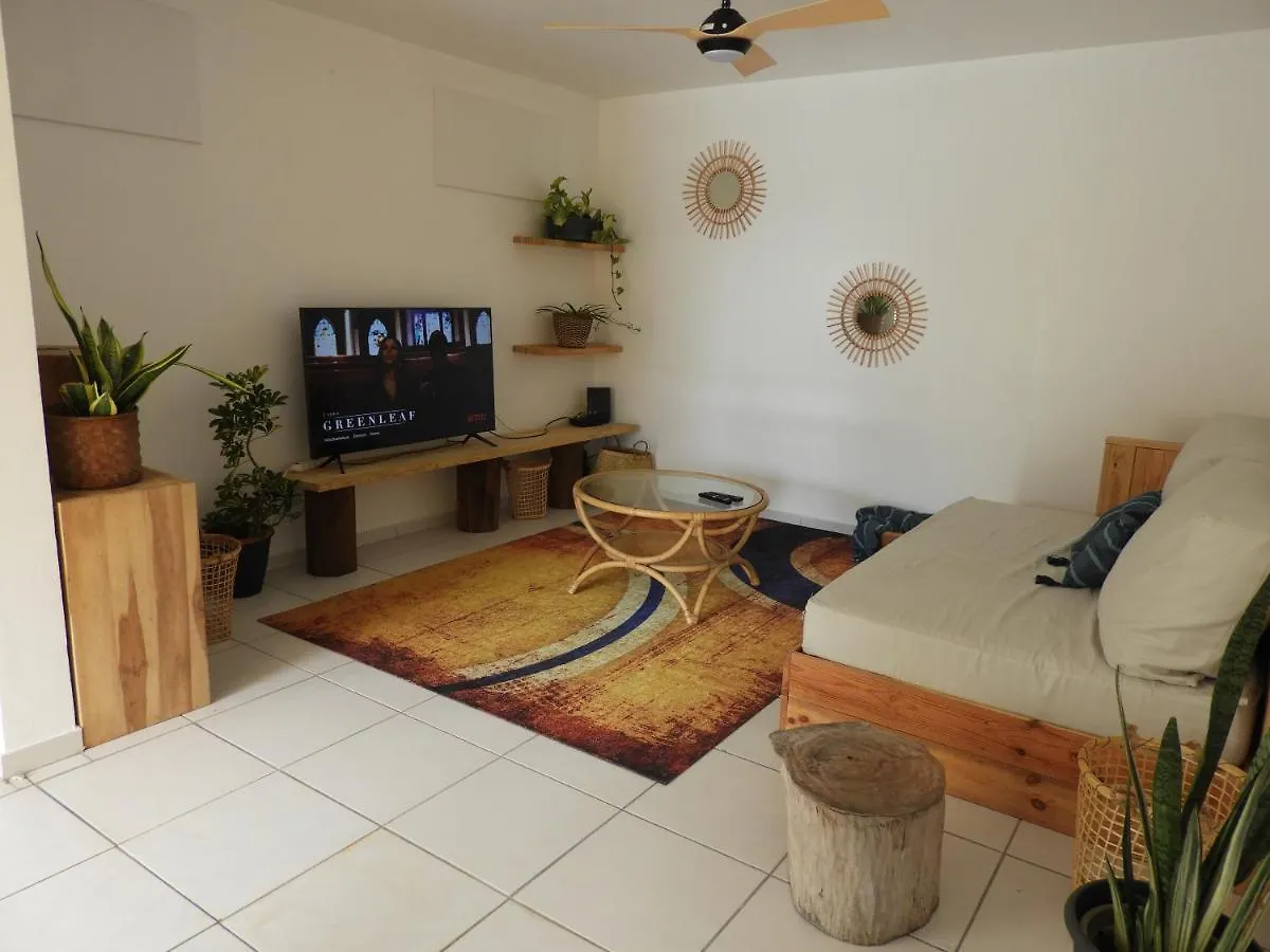 Ti Kaz A Patou, Au Coeur De L'Ile. Apartment Baie-Mahault