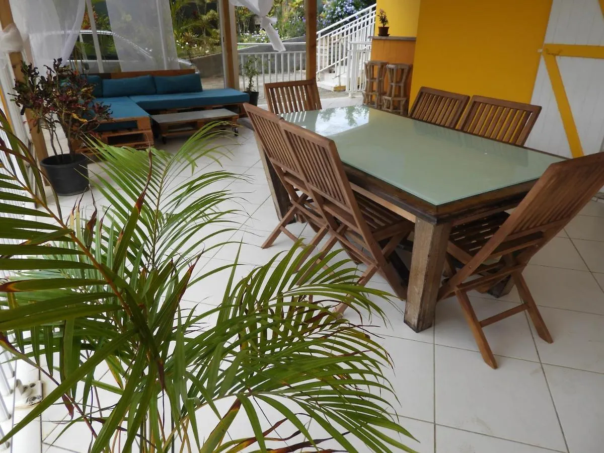 Ti Kaz A Patou, Au Coeur De L'Ile. Apartment Baie-Mahault