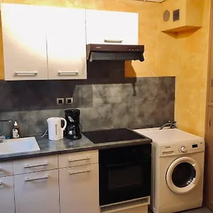 F3 - Neuf - 4/6 P - Lits King Size - Wifi - Cour , Le Puy-en-Velay France
